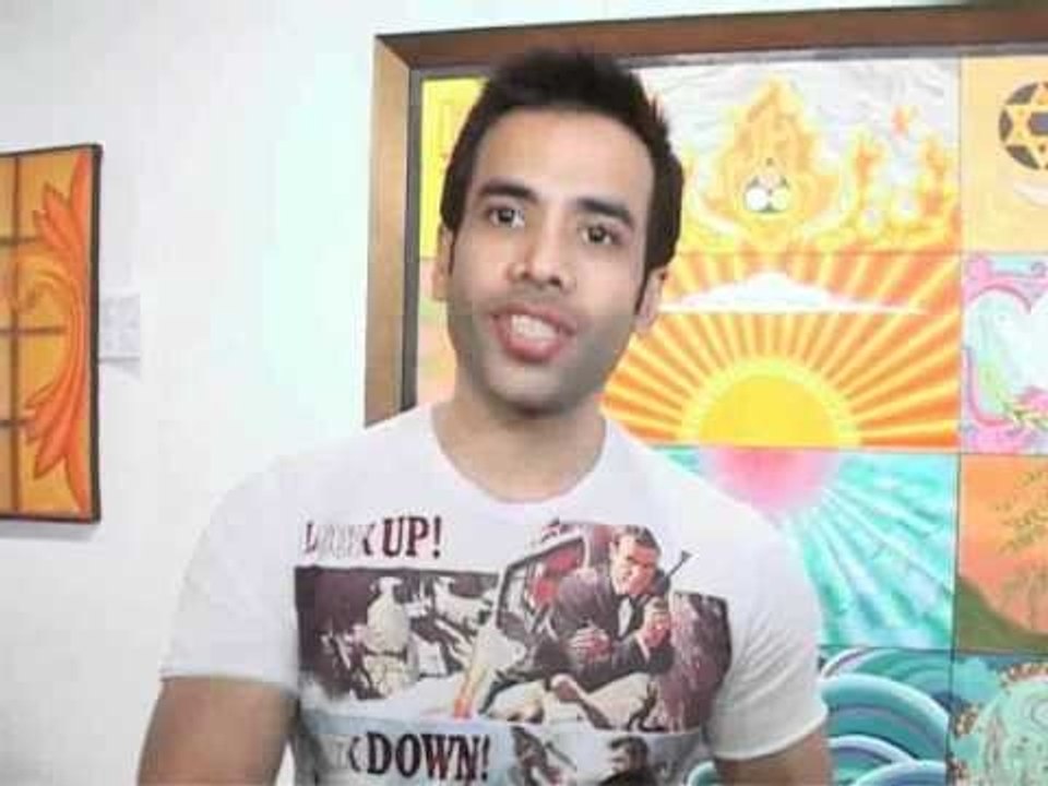 Minissha Lamba Organises Art Exhibition - Bollywoodhungama.com