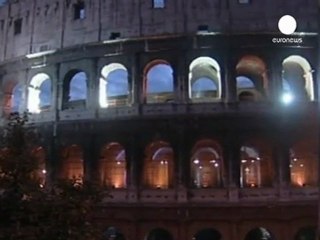 Rome's Colosseum - falling apart