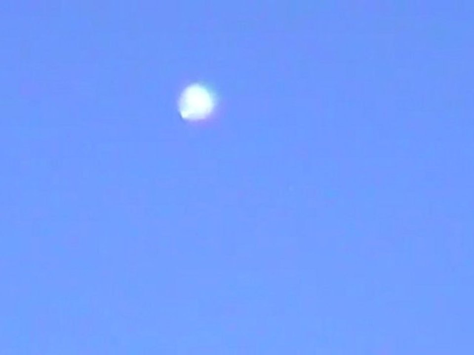 UFO .Londre. 27.12.2011