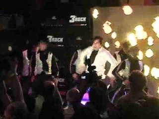 Krishna's Rocking Performance - Bollywoodhungama.com