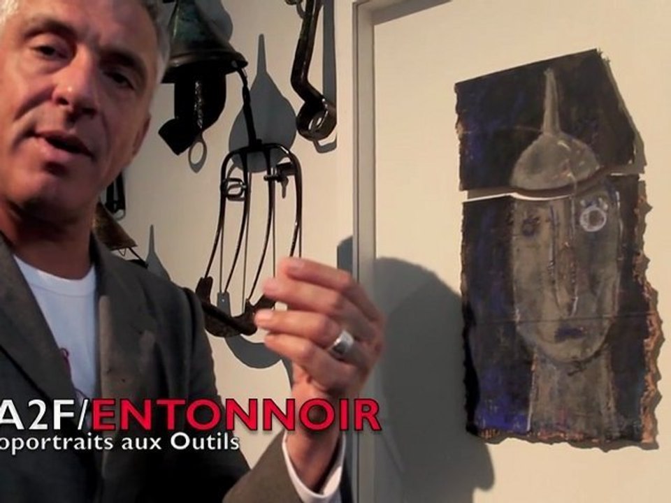 MA2F - AUTOPORTRAITS - OUTILS/ENTONNOIRS