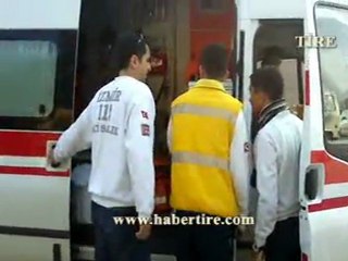 Minibüs uçuruma yuvarlandı 7 Yaralı