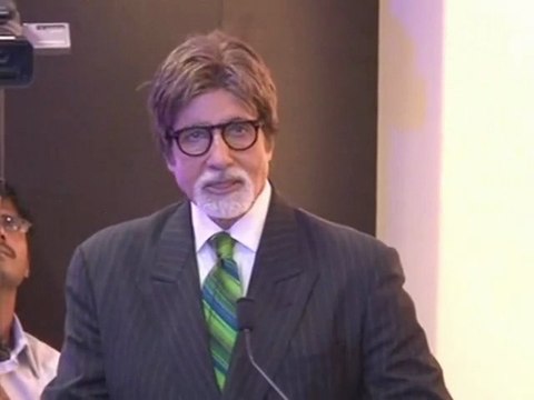 Amitabh Bachchan Inaugurates 'Tanishq' Store - Bollywoodhungama.com