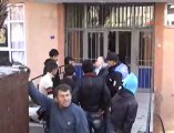 Öğrenciler İstedi Polis Su Getirdi