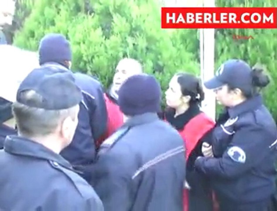 Samsunda "Vali Sözünü Tut- İşimize geri istiyoruz" diyen üyelerimize gözaltı