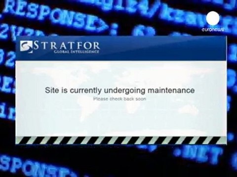 Anonymus: gli hackers si travestono da Babbi Natale