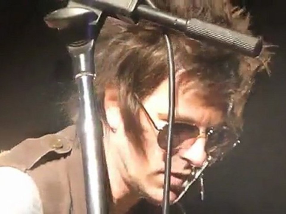 Skid Row - "18 And Life (live)"