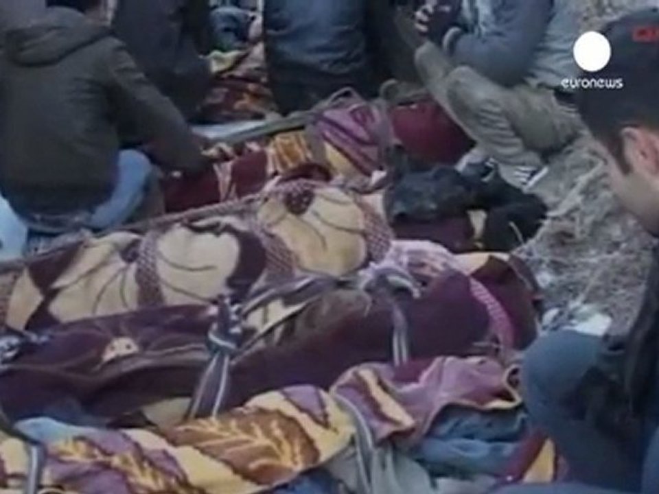 Turkish air raids 'kill 30 Kurdish villagers'