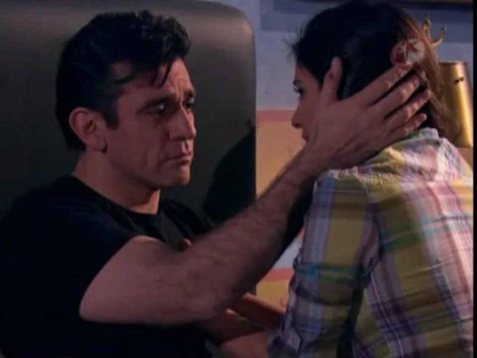 Rogelio le pide volver a usar el anillo