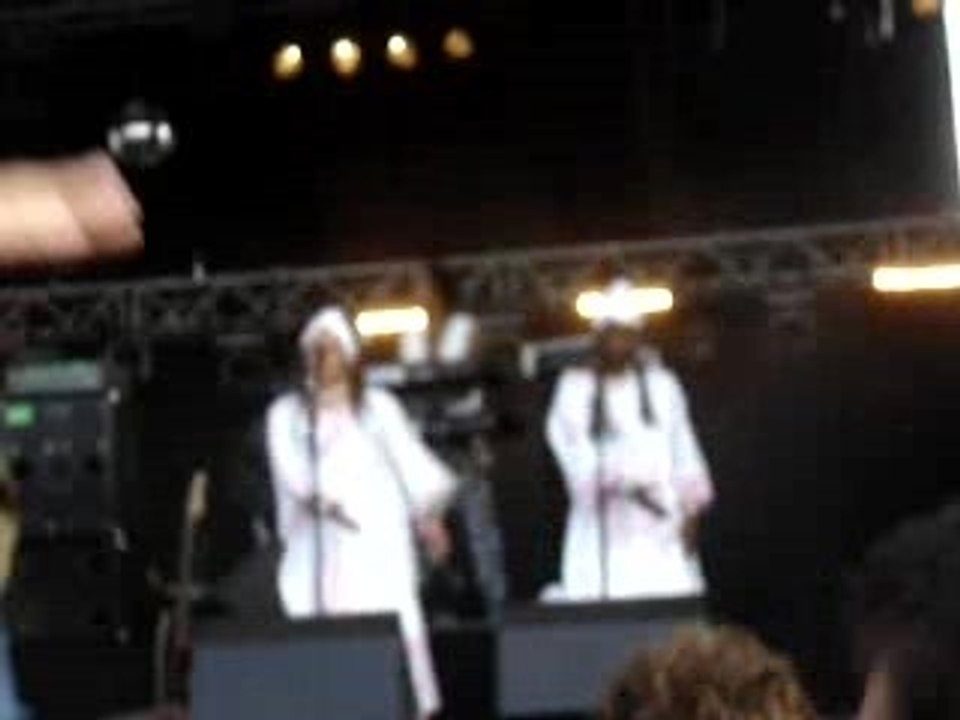 Tiken jah fakoly-balayeur balayé