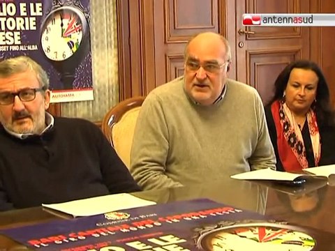 TG 28.12.11 Bari capitale del capodanno , in piazza Elio e le Storie Tese