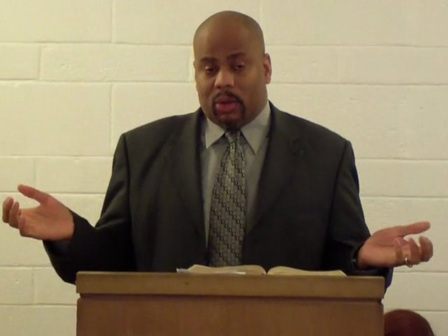 Rod Cox preaching Christmas Day 2011