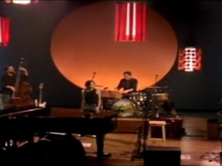 NORAH JONES - Sunrise