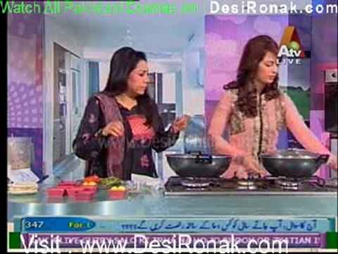 Morning With Farah By Atv - 30th December 2011 p4
