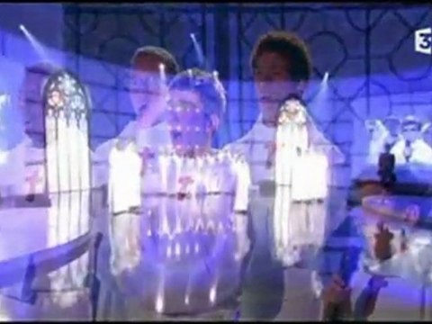 Les Petits Chanteurs - Avé Maria - In Live -