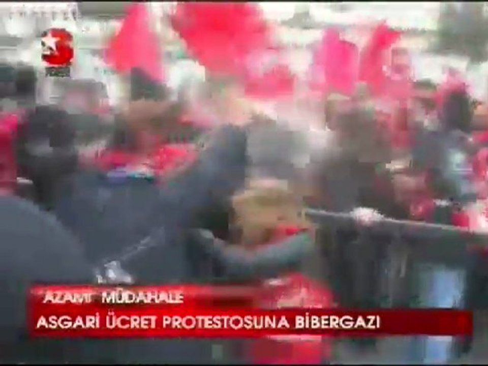 Çalışma Bakanlığı önünde asgari ücret protestosu_star