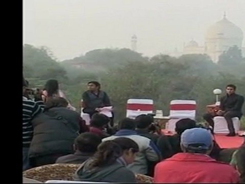 Kya Hai Mohabbat (Music Launch) - Ekk Deewana Tha - Live Performance