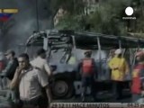 Autocisterna si rovescia a Caracas. Almeno 14 morti