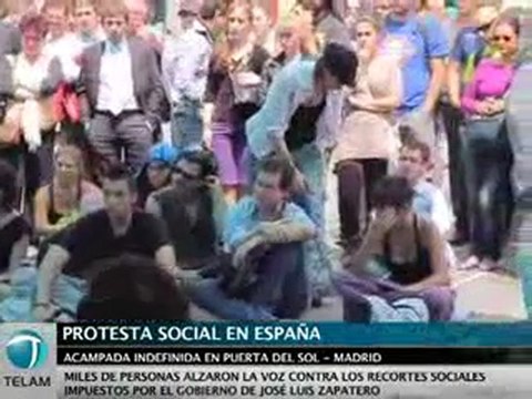 Espa oles indignados desaf an prohibici n y resisten en Puerta del Sol