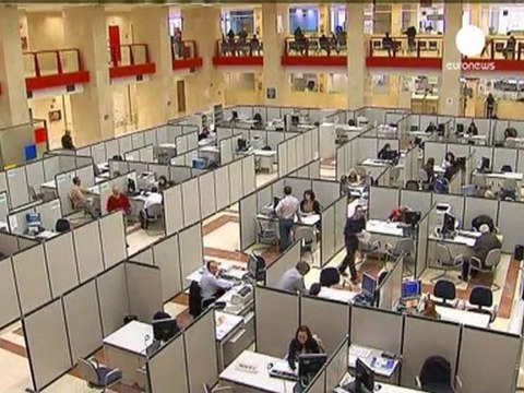 Nuove tasse e tagli alla spesa, in Spagna deficit all'8%...