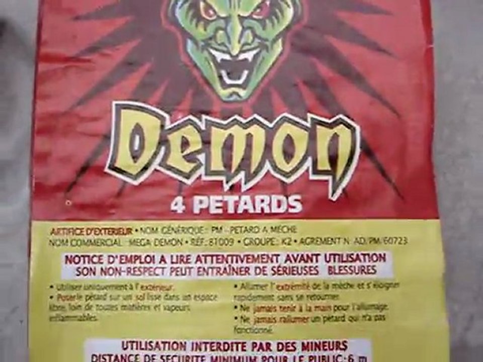 Petite réserve de fusées, pétards