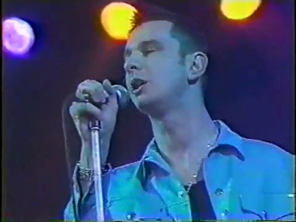 Depeche Mode - Personal Jesus (Live Mexico 1990)