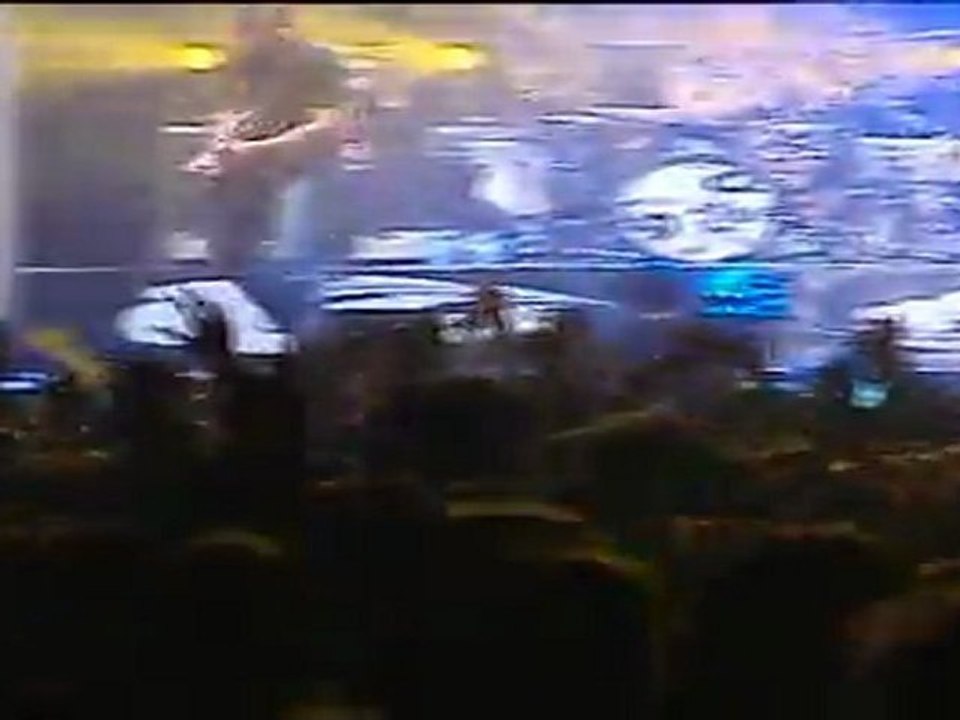 Marea inunda de rock el Palacio de los Deportes de Madrid