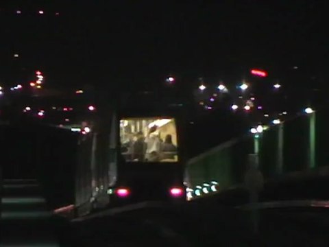 Départ d'une rame VAL208 de la station Jolimont sur la ligne A du métro de Toulouse