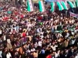 Syrians take to streets amid Arab League visit