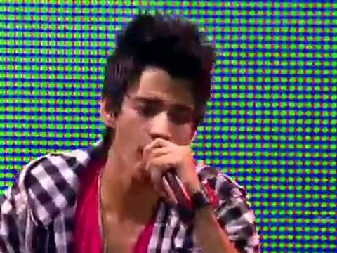 10.Gusttavo Lima - Chega mais pra cá - Part. Humberto e Ronaldo (Ao Vivo DVD 2011 Oficial)