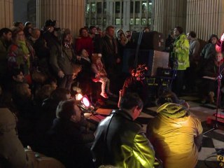 "Occupy London" lit Charles Dickens pour parler d'inégalité