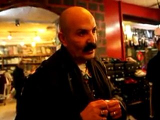 ünlü tasarımcı cemil ipekci eger oyuncu olsaydı neyı nasıl oynardı vede anısı çok özel...!