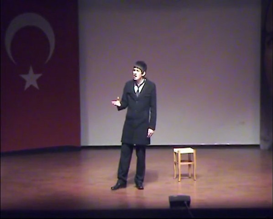 MEHMET AKİF ERSOY Cenk Marşı Şiiri Muhteşem Yorum!