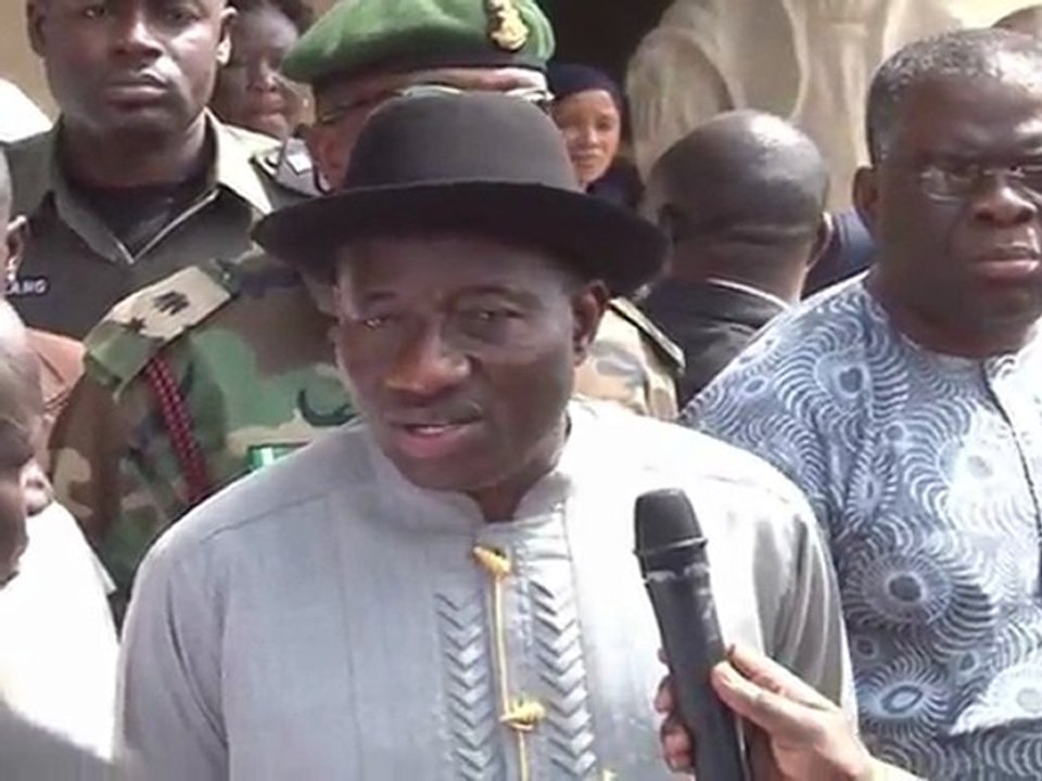 Nigerian president visits Christmas attacks site