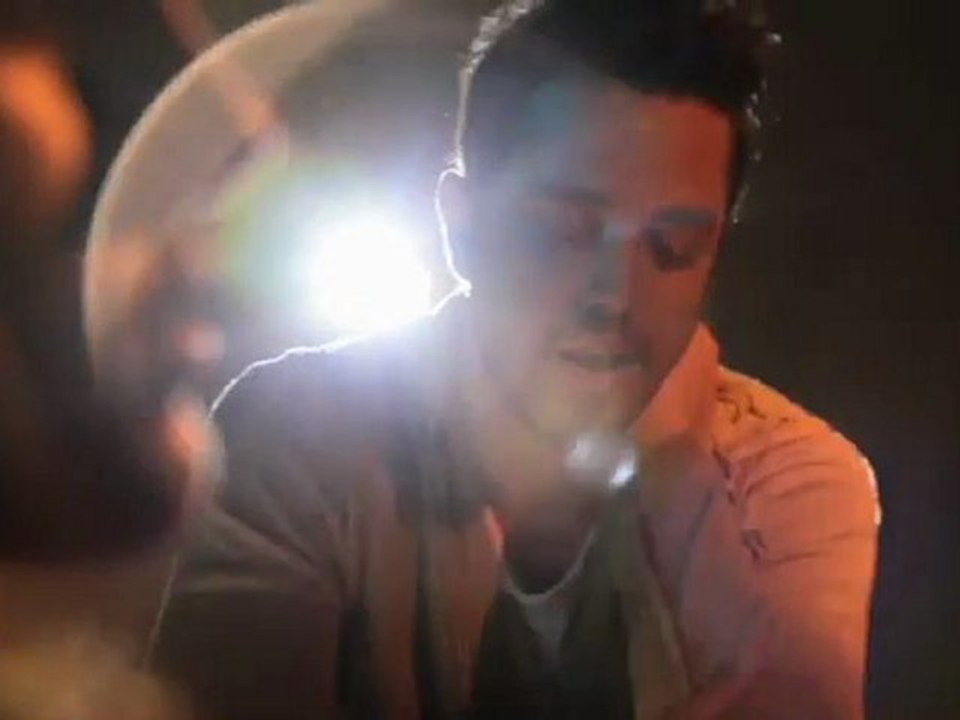 Murat Boz - "Aşklarım Büyük Benden"