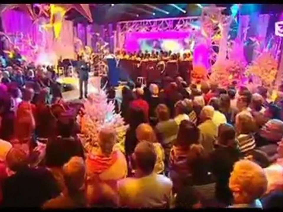 Coeur De Pirate & Gerard Lenorman - Chanson Pour Une Drole de Vie - In Live -