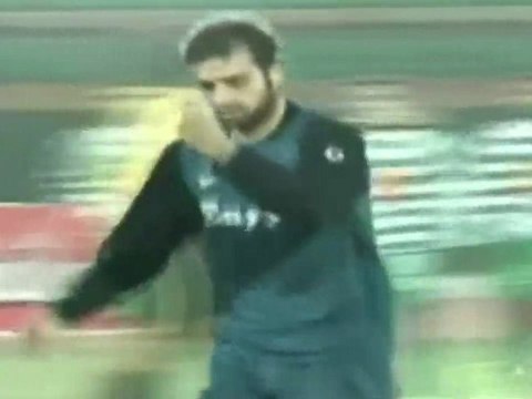 Il marque deux buts superbes dans le même match