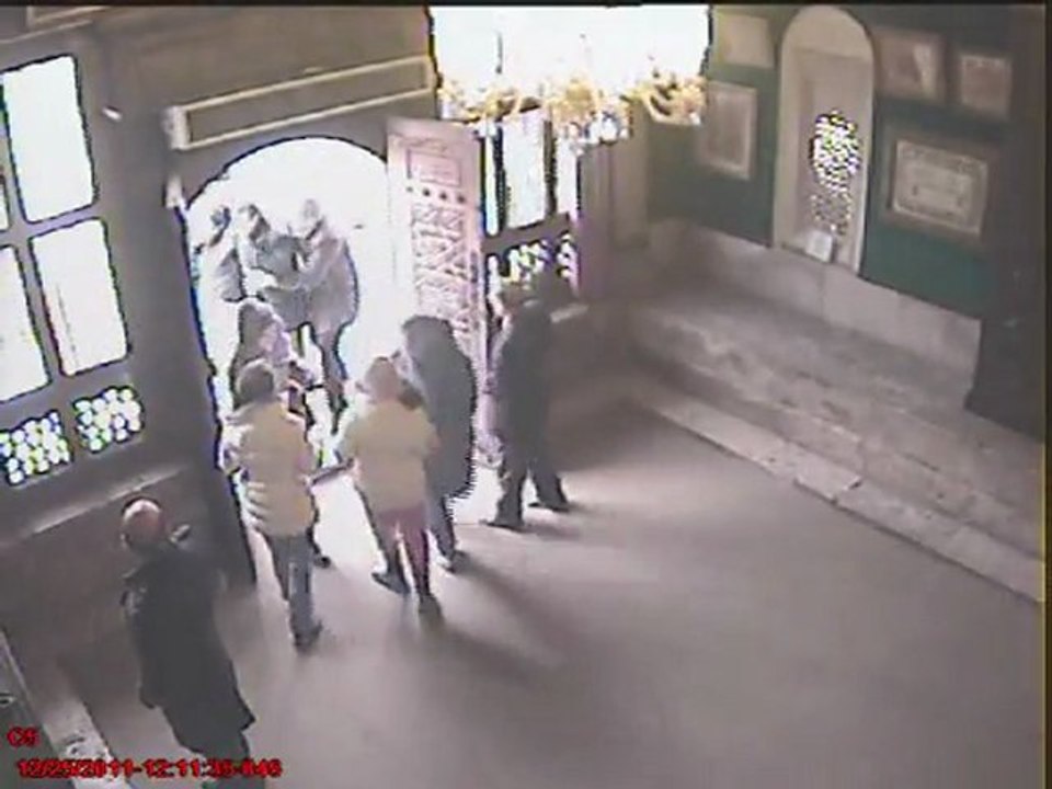 AKP'li il başkan yardımcısı görevliye kafa attı - istanbuldan.com