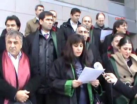 Adliye Önünden Avukatların Uludere Açıklaması