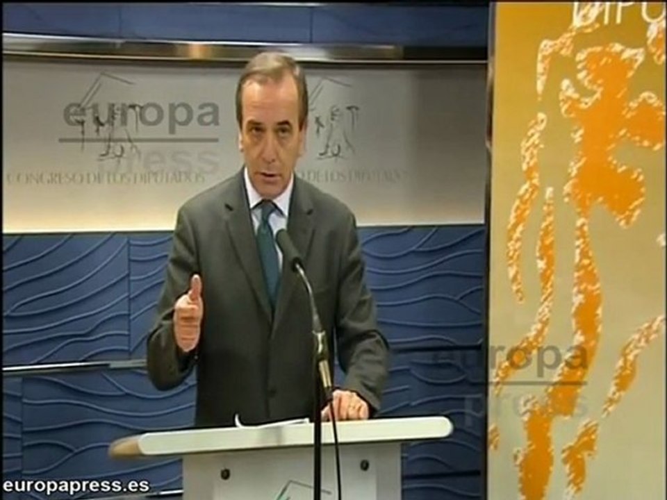 PSOE exige que Rajoy explique los recortes