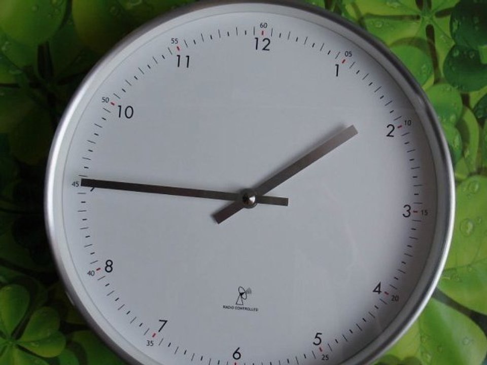 Ma théorie sur l'espace-temps (humour)