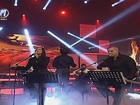 01 nida ateş serpil sarı şah hüseyin'im attan düşmüş 02.12.2011 düet gecesi