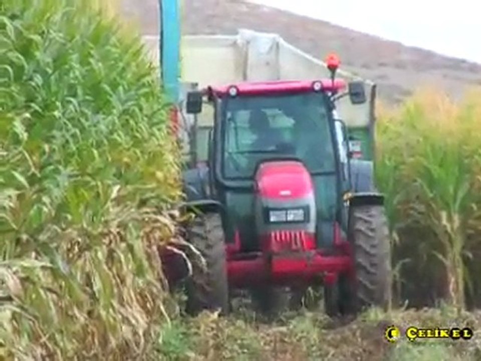 ÇELİKEL Balya Yükleme Makinesi ve Sıra Bağımsız Silaj Makinesi Performans Filmleri