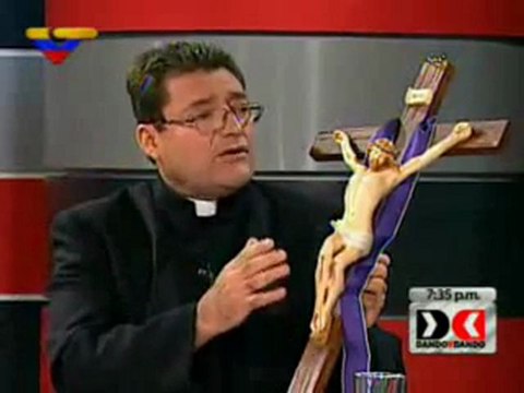 (VIDEO) Capellan de VTV bendice a toda Venezuela en el nuevo Año 2012