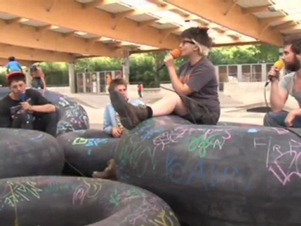 Live Salut c'est cool " je suis charpentier"