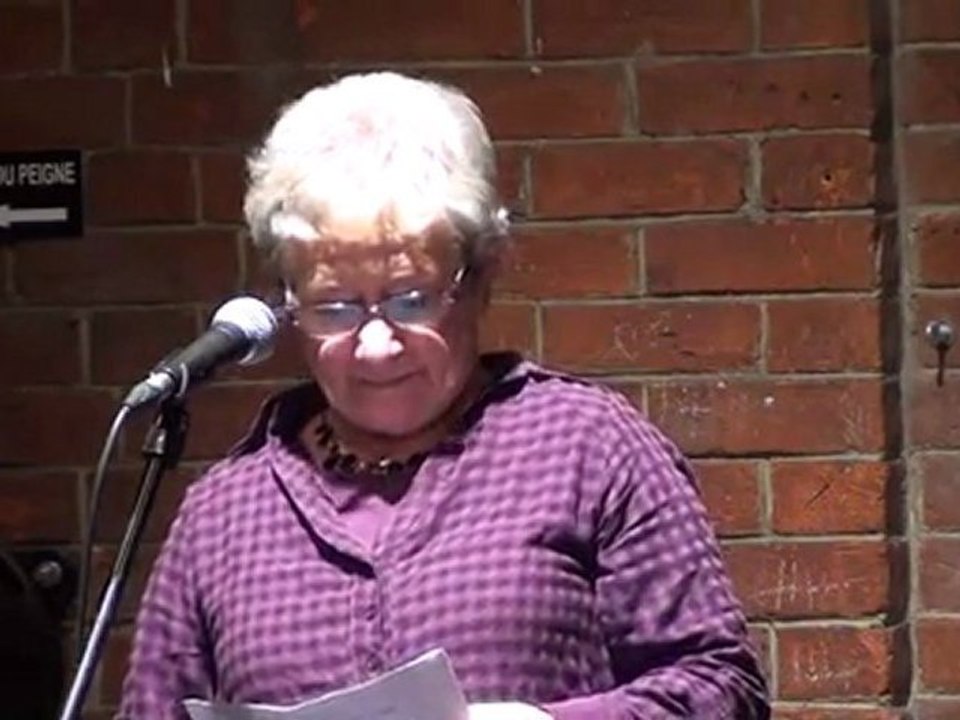 18 Thérèse Ponsable - Scène Slam Mons - 01-12-2011(1)