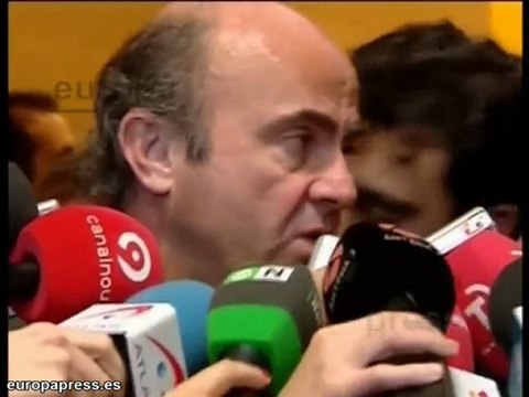 Bruselas presiona a Rajoy para subir el IVA