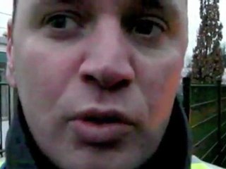 Les gendarmes contrôlent les cars scolaires à Hirson (02)