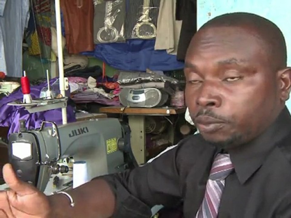 Musician Youssou N'dour runs for Senegal presidency