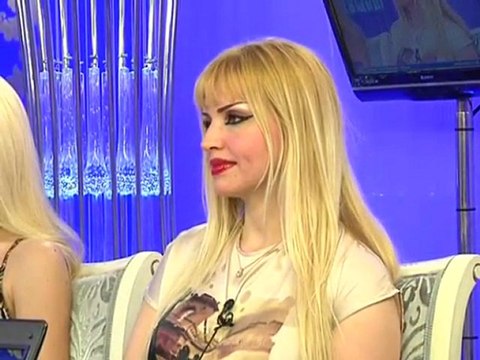 Kur'anda münafıkları kızdıran ana konu, Peygamberimiz (s.a.v)'in hanımlarına olan ilgisidir